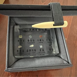 水晶工艺品;文具贴纸;艺术收藏