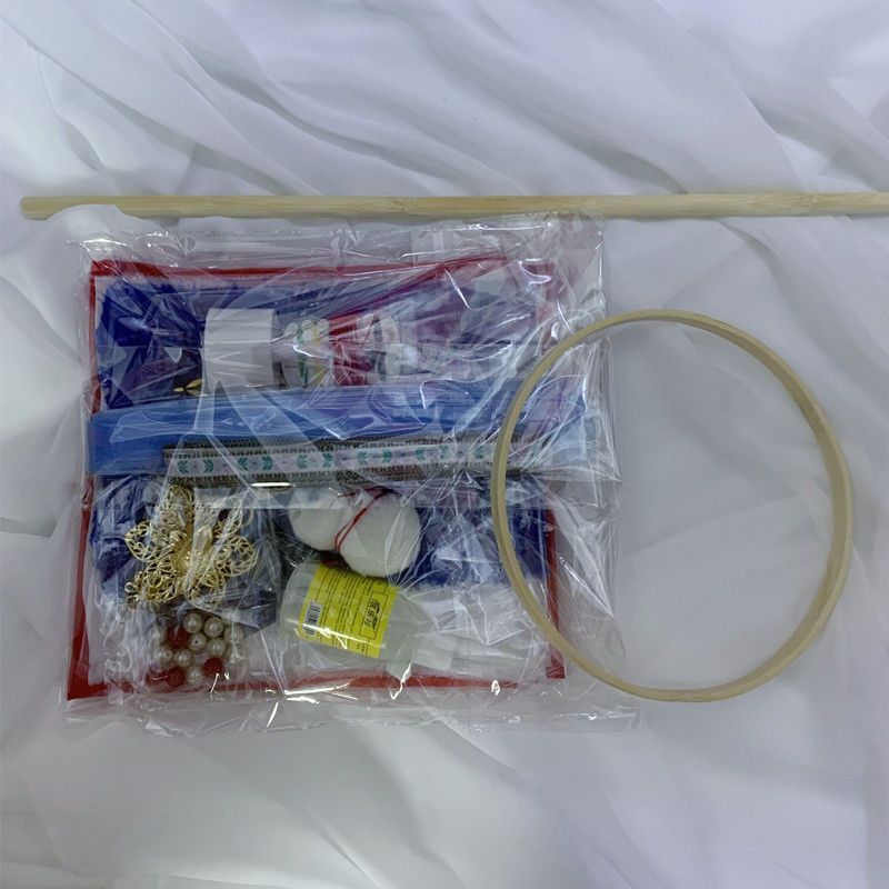 紗灯郵漢服は宮灯を飾って古画のイルミネーションの提灯をまねて道具の現物の材料を撮影します。|undefined