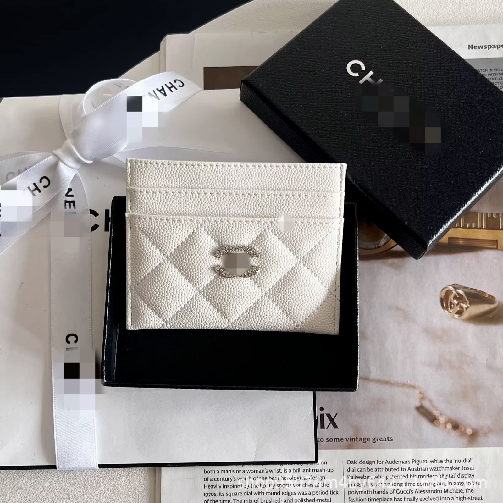 トレンディなブランドの高級カーラインカードホルダー、運転免許証、高級レザー、マルチデジタルトレンディなブランドヤングツリーフレグランススタイルダイヤモンドラベル