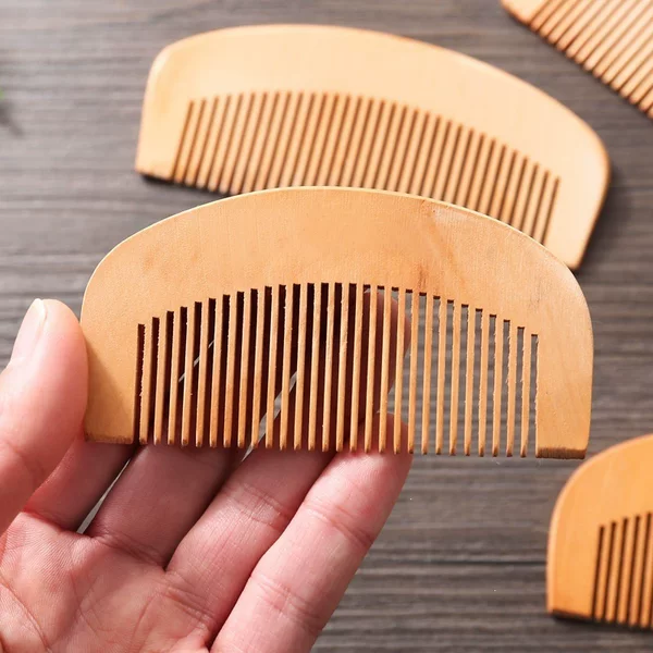 Household Comb, Portable and Convenient, Peach Wood Comb, Solid Wood Anti-Static Comb, Comb for Long Hair