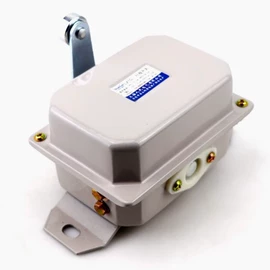 连接器;塑壳式断路器;接近开关