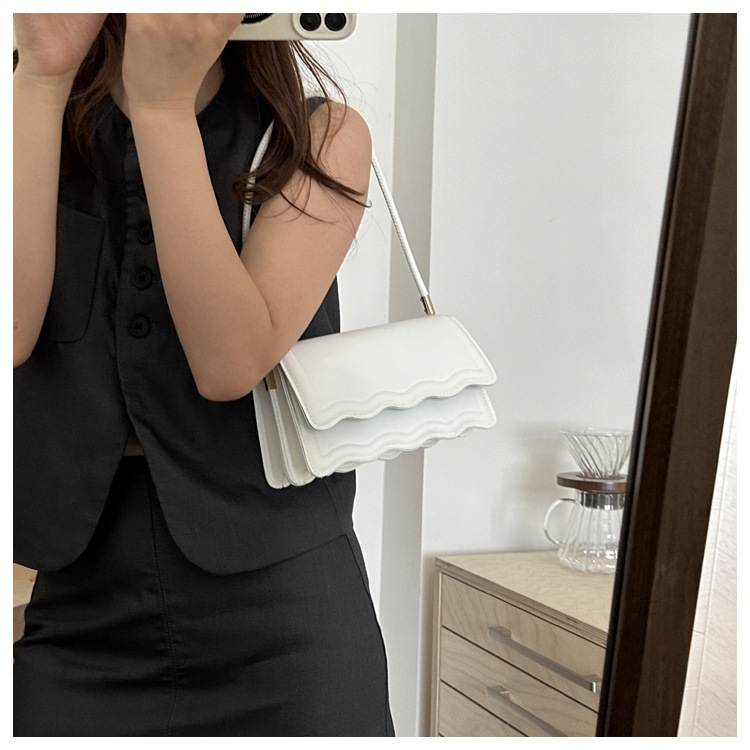 302g Weight Sewing Thread Fashion Element Flip Cover Closure Type Single Shoulder Strap Strap Type Square Bag Bags Type Casual Occasion Pu Leather Material Solid Color Pattern All Seasons Season Women's Gender Streetwear Style Square Shape Small Size Women's Small Pu Leather Solid Color Streetwear Sewing Thread Square Flip Cover Square Bag 10