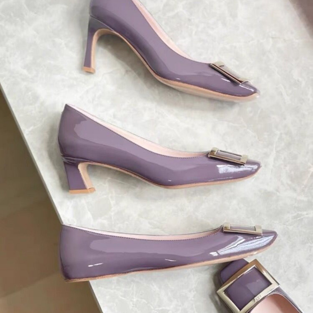 Jindian Cyber Popular Square Buckle Thick Heel French High Heels Women's 2023 New Color Iris Purple Square Head Flat Mid Heel Single Shoes Women