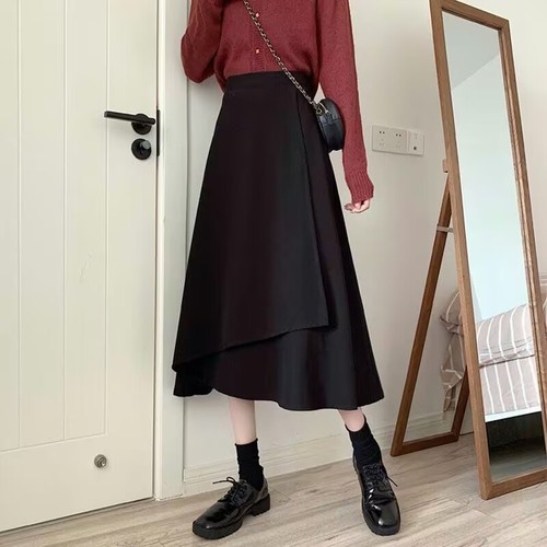French retro half-length skirt for women, new for autumn and winter, high-waisted and slimming A-line or bubble butt style, fashionable medium-length one-piece skirt