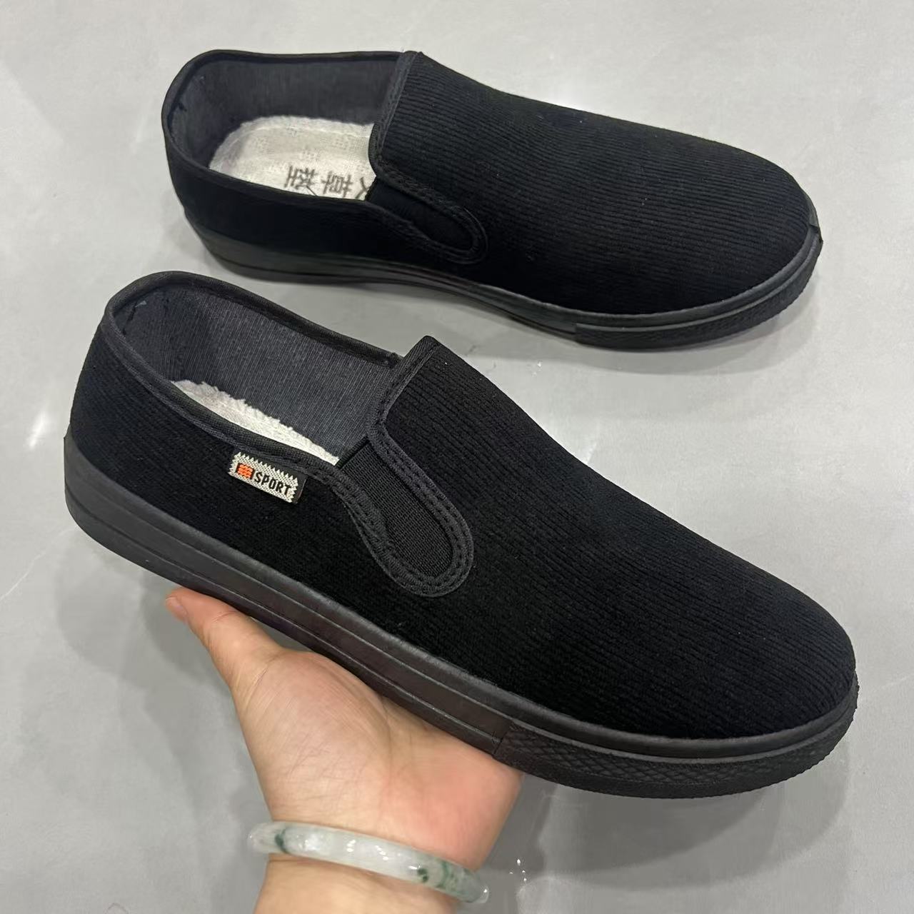 Zapatos de tela viejos de Beijing, pana, zapatos de papá de mediana edad y ancianos, zapatos de cocina, ropa de trabajo, zapatos individuales, zapatos casuales al por mayor para hombres