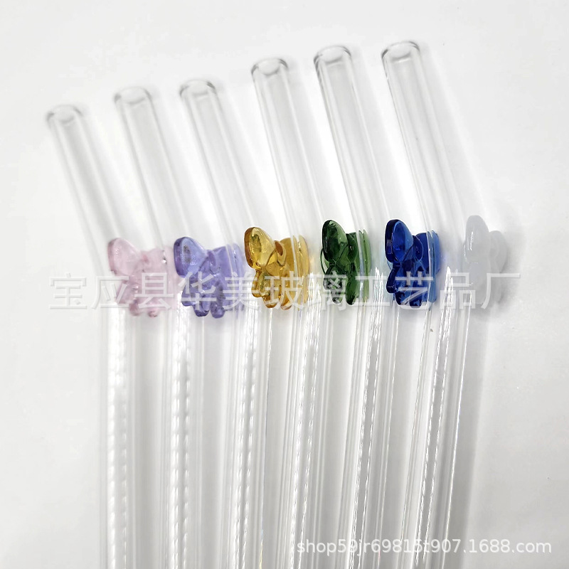 Glass straw with bow