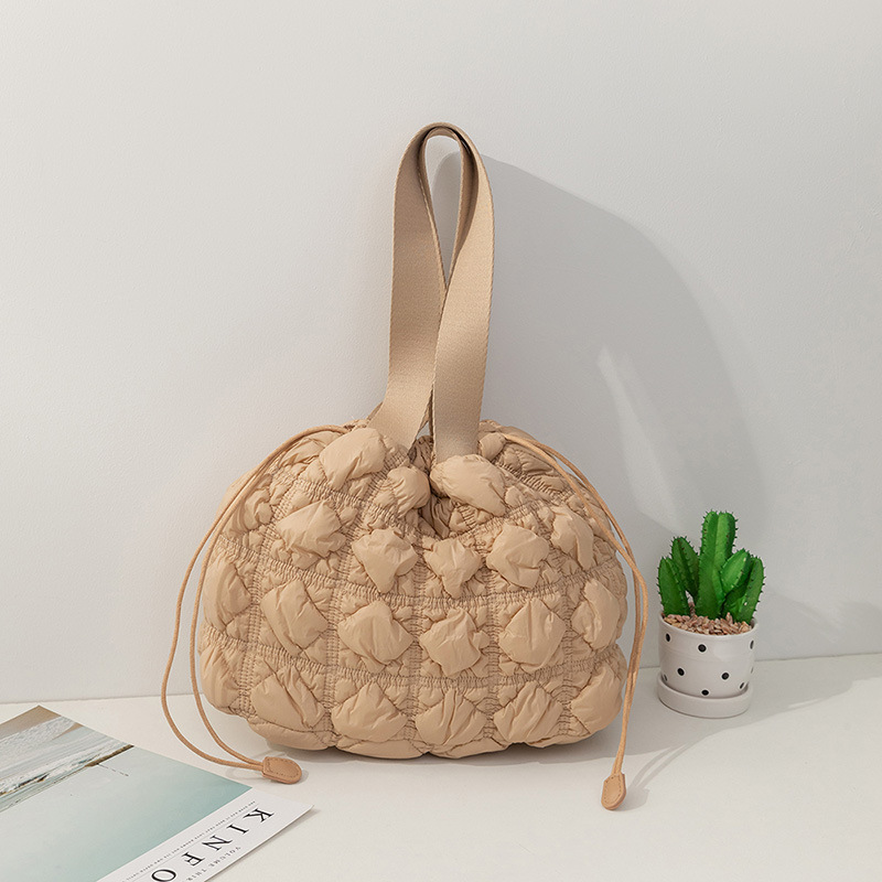 Corea del Sur nueva moda nube bolsa rombo hacia abajo de compras de gran capacidad bolso de hombro de las mujeres bolsa de las axilas