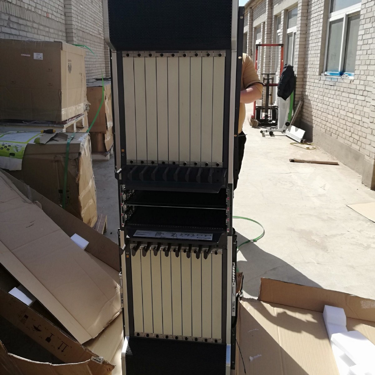 全新NetEngine5000e SEries 子架, NE5000E-X16A空机框