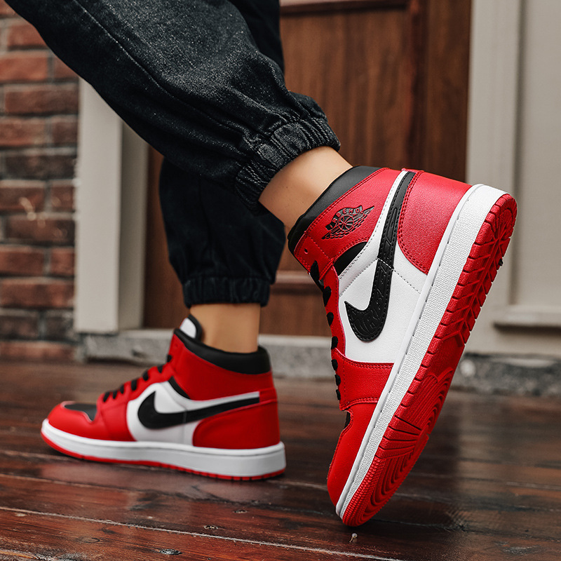 [Factory Outlet] aj Men's Shoes Chicago White Red China Air Force One White Shoes Men's and Women's Board Shoes dunk Bear