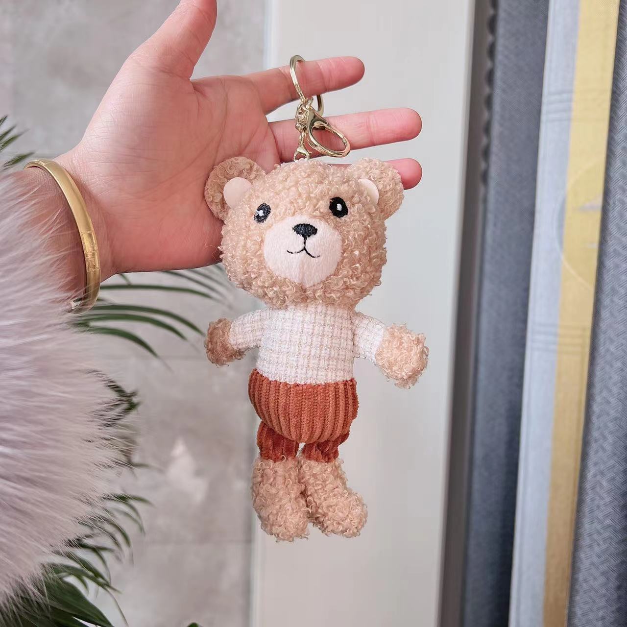 Tiktok oso de peluche muñeca amor peluche oso muñeca llavero colgante muñeca oso muñeca al por mayor