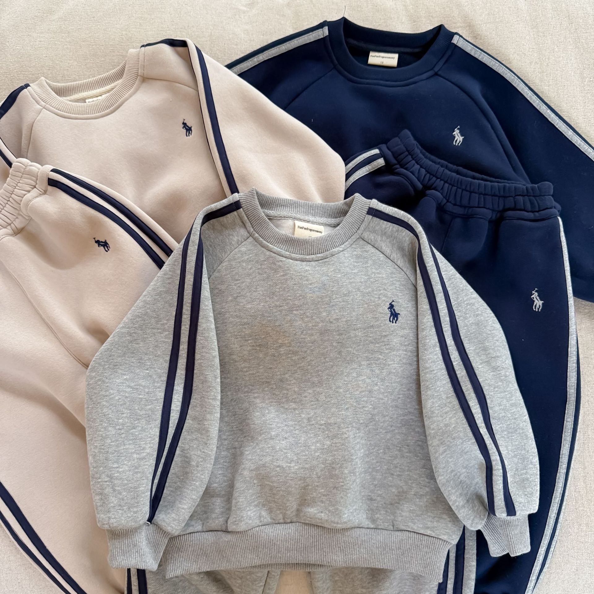 童装2025儿童加绒卫衣套装韩版男童秋冬两件套小童上衣裤子保暖套