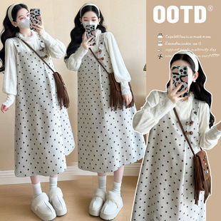 Pregnant women's new autumn and winter dress fashion suit sweater dress strap skirt autumn two-piece western style