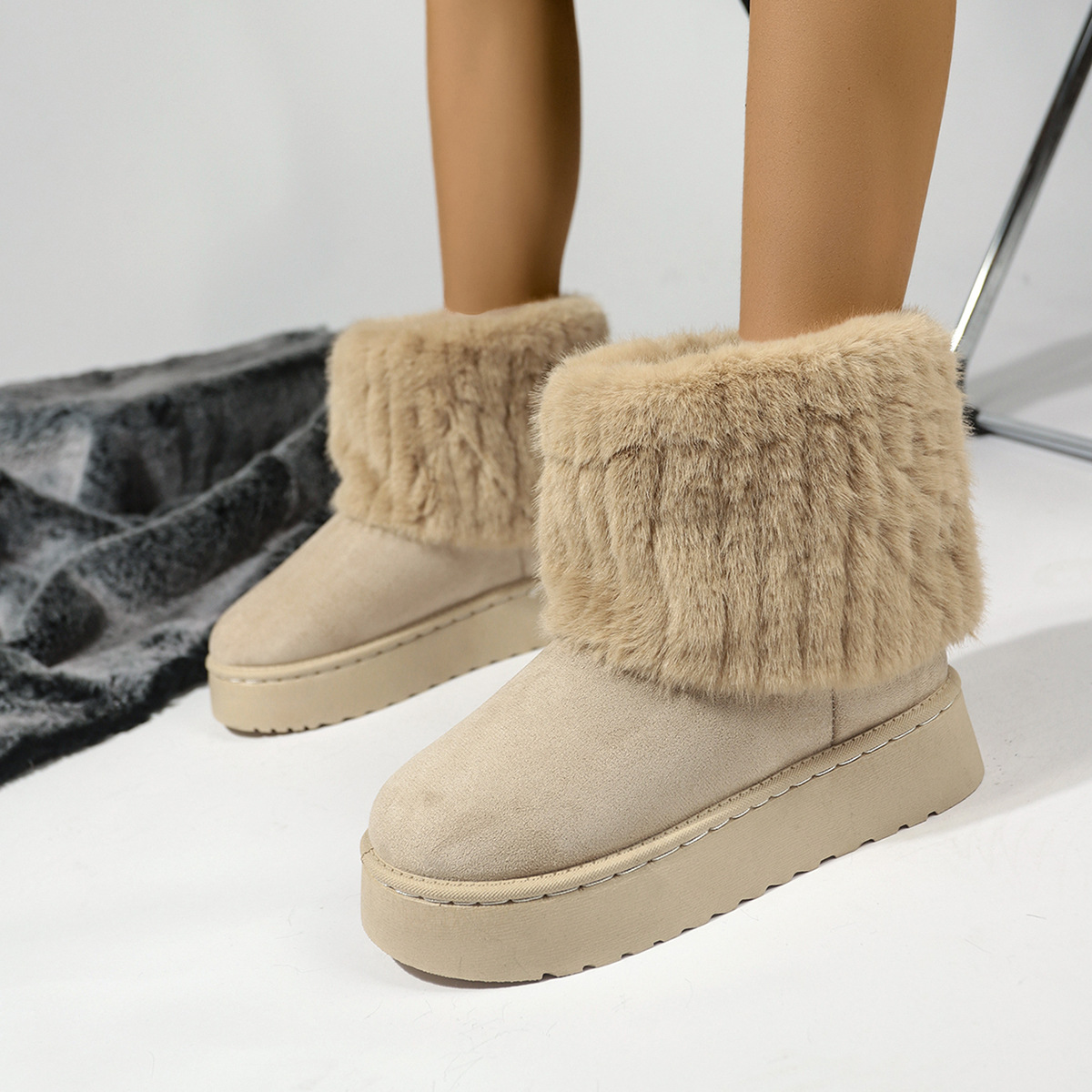 New thick bottom round head fur pants boots short Le network red casual all-match female snow boots_voghion.com