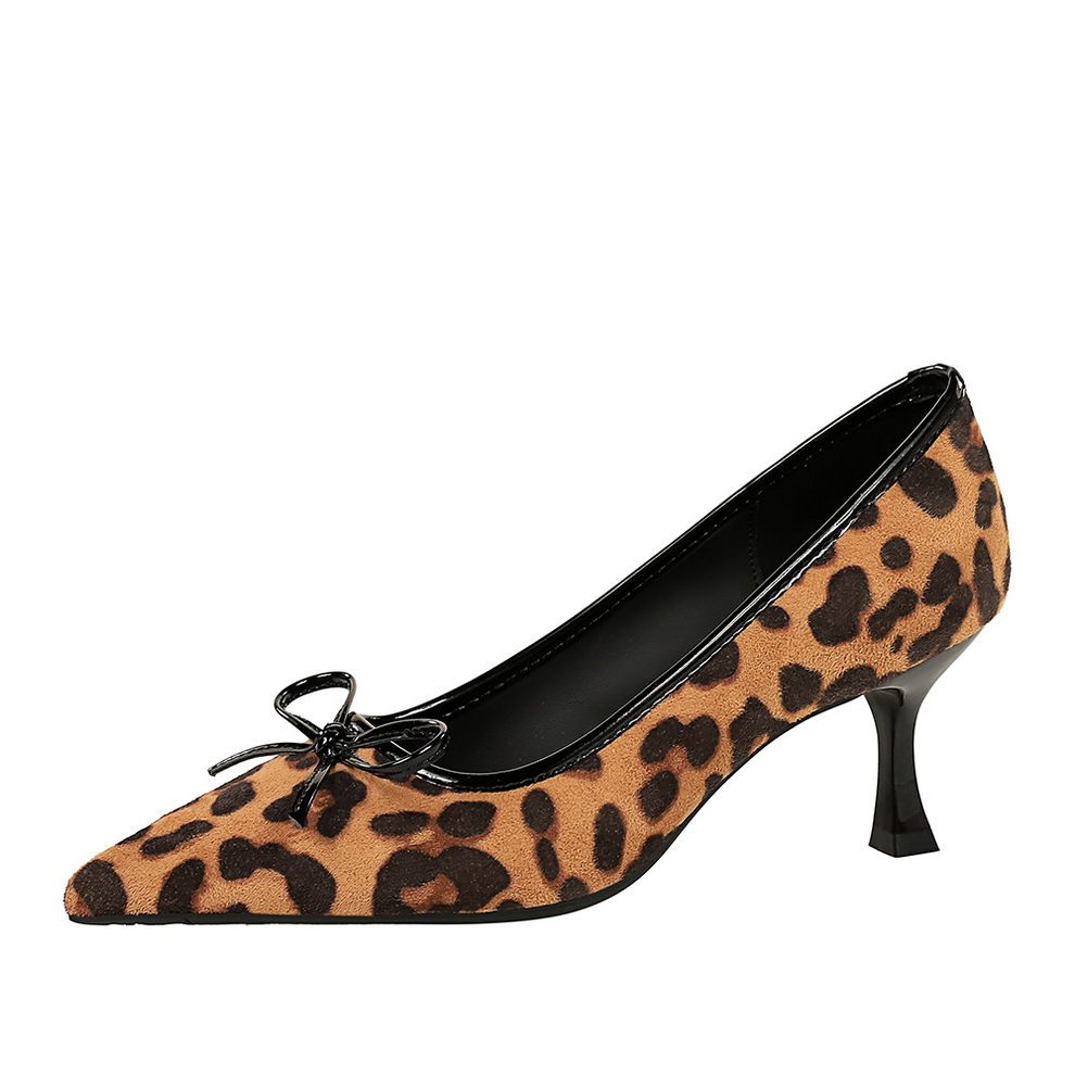 Stiletto Pumps Elegant Leopard Print Velvet Bow Mid Heel Shoes_voghion.com