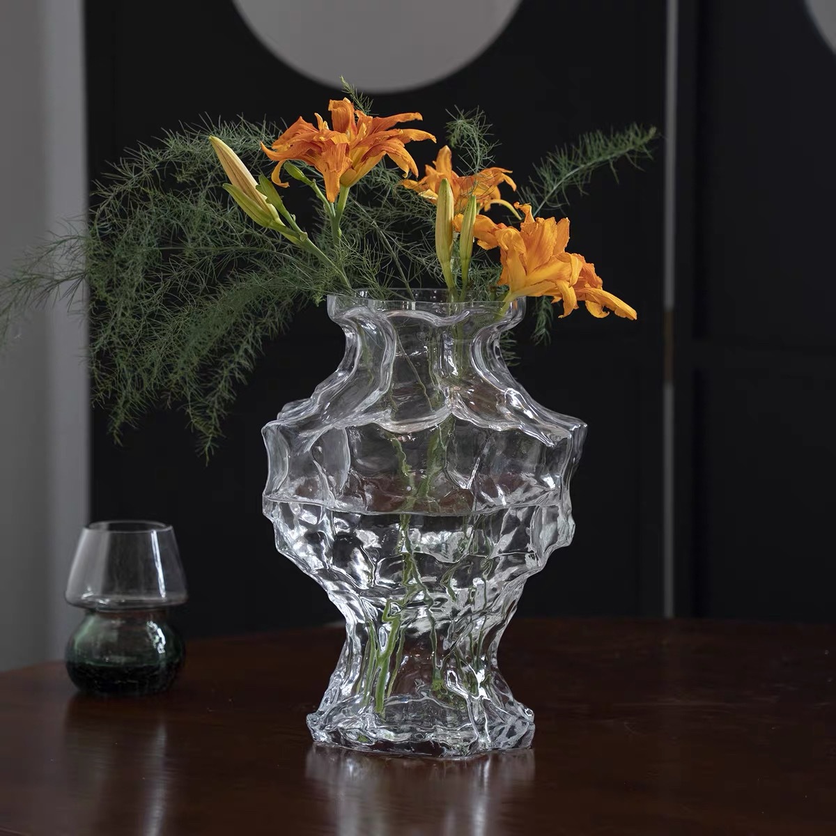 Simple y moderno diseño creativo ligero de flores de lirio flor seca flor flor ornamental especial