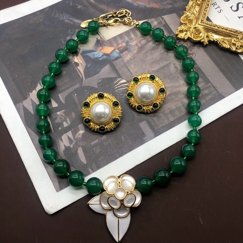 30g Weight Artificial Pearls, Agate Inlay Material Wholesale Jewelry Basic Retro Classic Style Geometric Alloy Artificial Pearls Agate Plating Inlay Earrings Necklace