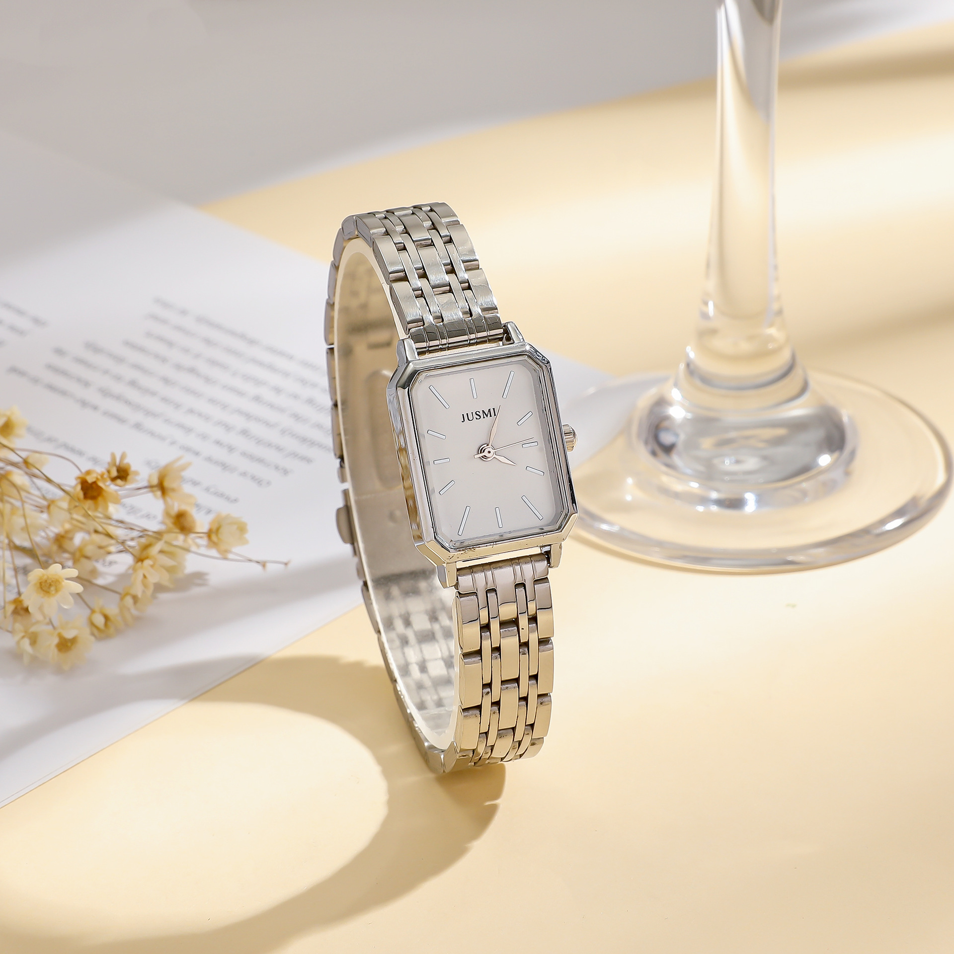 Square Dial Shape Holiday Occasion Quartz Movement Casual Solid Color Buckle Quartz Watch Women's Watches