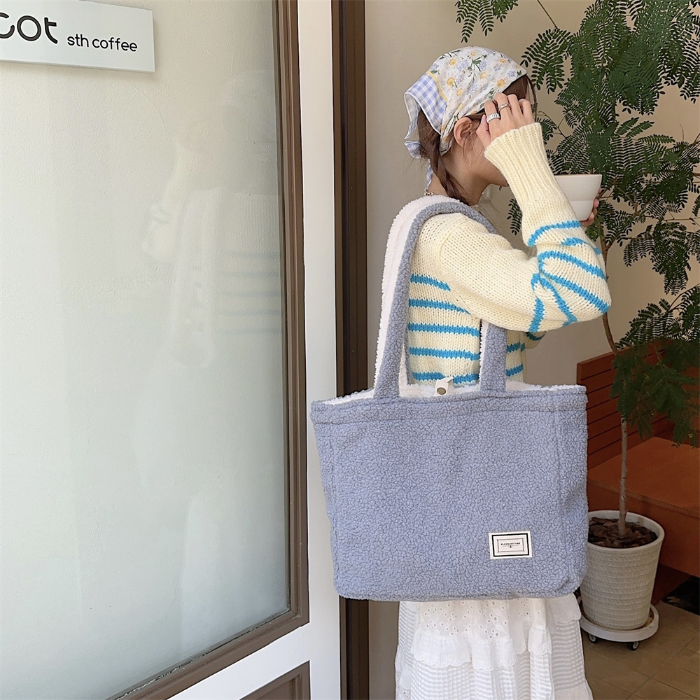 310232 Autumn and Winter Plush Bag for Women 2023 New style, front and back dual-purpose lambskin large capacity tote bag for single shoulder undefined