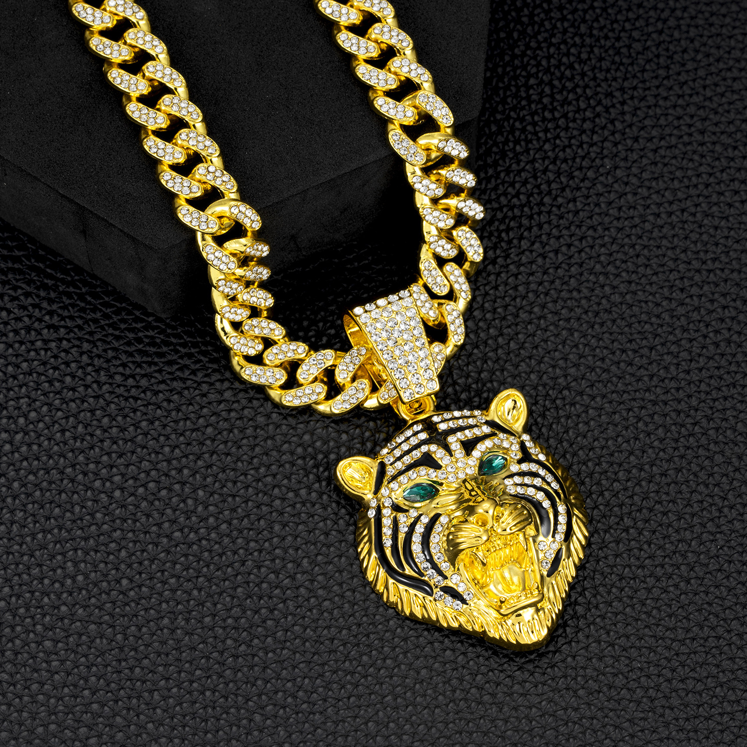 Heren cubaanse schakelketting met tijgerkop hanger_voghion.com