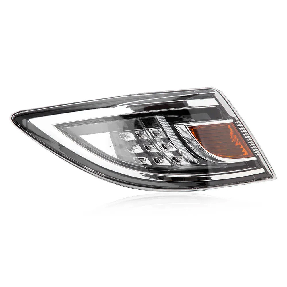 Aplicable a Mazda 13 14 15 conjuntos de luces traseras de ala trasera Ma6 carcasa de luz de marcha atrás derecha y derecha cubierta de luz de freno