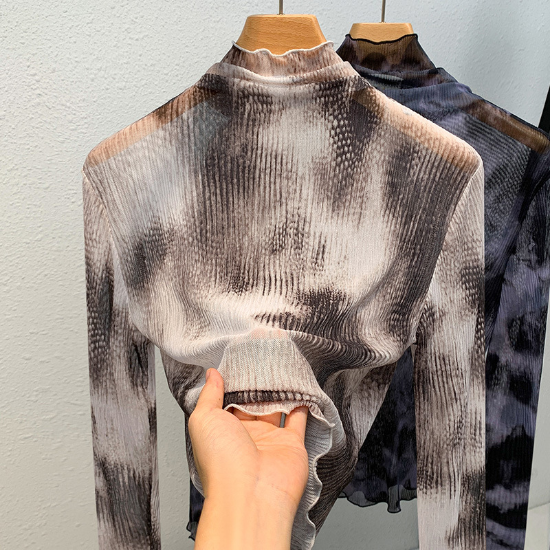 Medio cuello alto de las mujeres que basa la camisa 2023 nuevo estilo retro impreso malla camiseta delgada interior de madera superior del oído