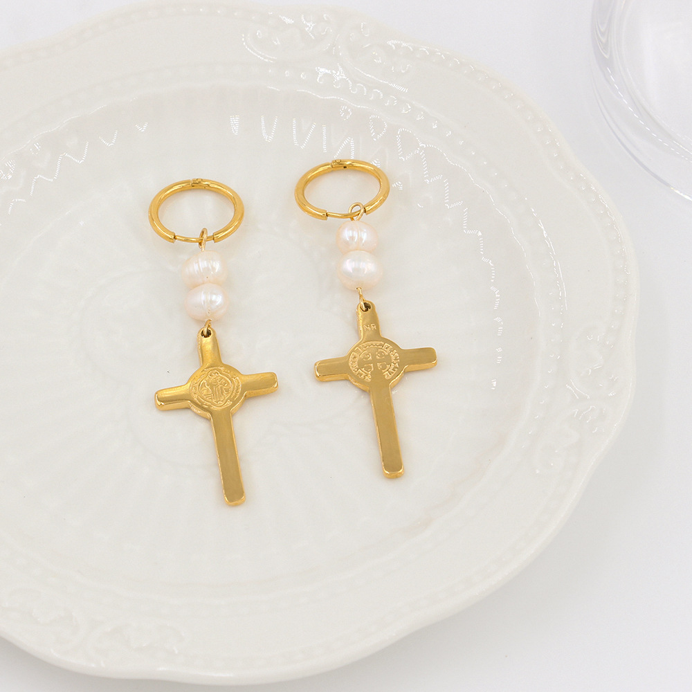 Street Occasion 303 Stainless Steel, 304 Stainless Steel Material Cross Pattern 1 Pair Retro Cross Plating Round Earrings 303 Stainless Steel Other 304 Stainless Steel Natural Pearl Natural Pearls Vary In Size, Please Consider Carefully Before Ordering! 18K Gold Plating In The Furnace Stainless Steel Earrings