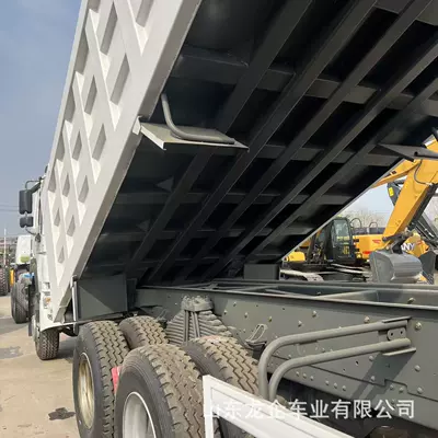 Yük maşınları Engineering Dump Trucks, Sinotruk Howo