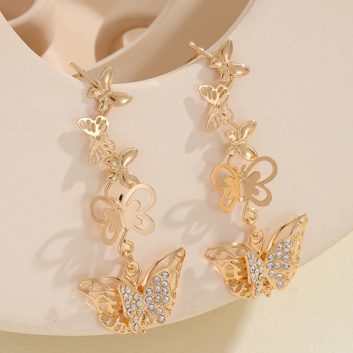 Dorado exagerado ins personalidad diamantes pendientes de mariposa