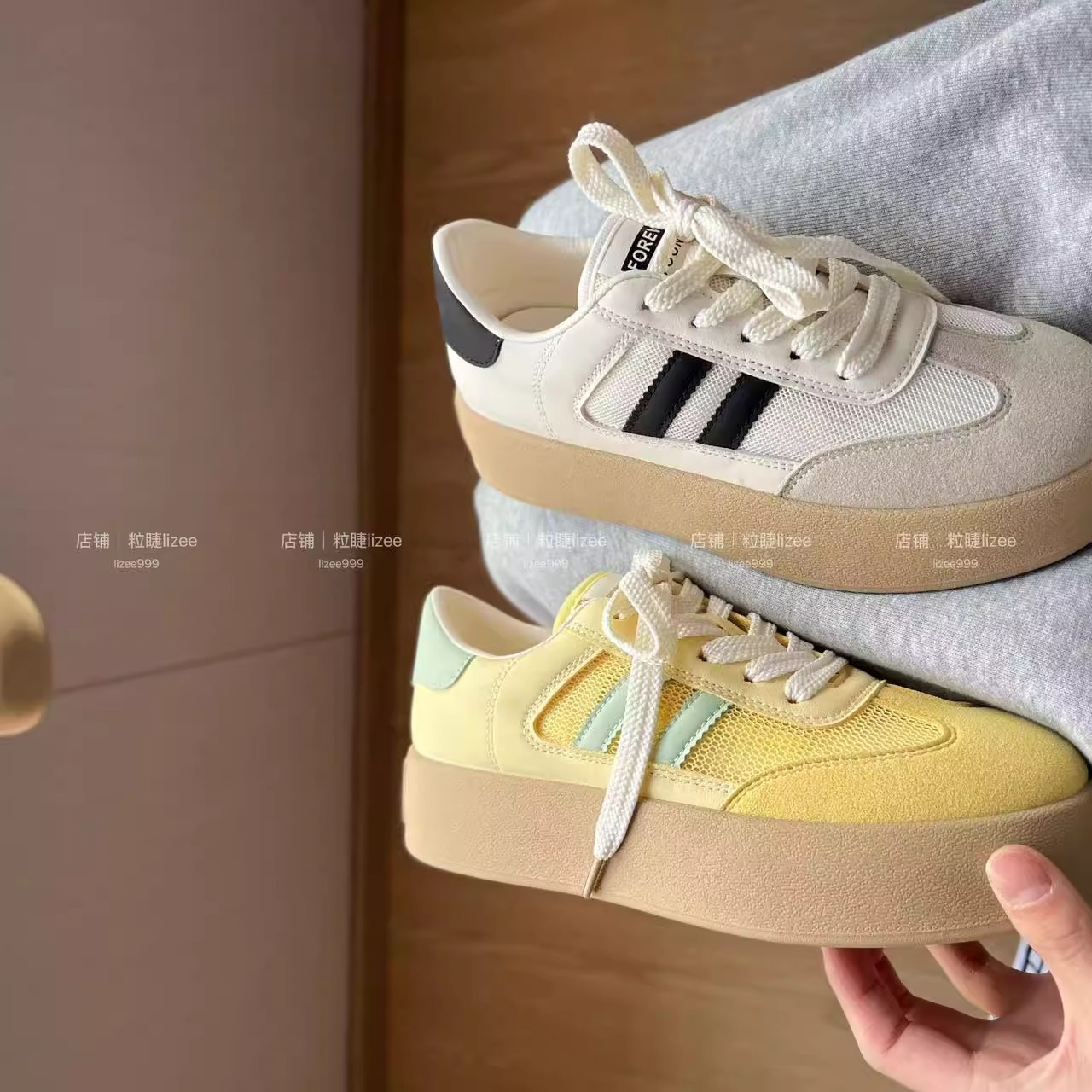 Zapatos deportivos casuales super calientes para niños nuevos zapatos blancos transpirables delgados de verano para mujeres con suela gruesa y alta image 2