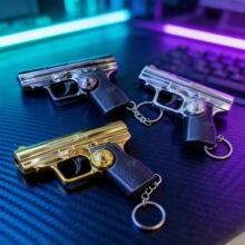 新款多功能儿童玩具枪钥匙扣礼品小夜灯红外线手电筒挂件厂家直销
