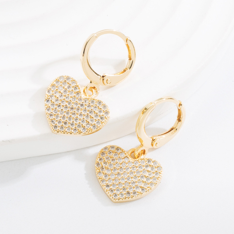 Fashion Copper-plated Gold Micro-inlaid Color Zircon Heart-shaped Earrings Ornament display picture 5