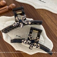 ��ܽ���¿�y����͸����ɫ�l�A �r�бP�lץ�A���~�A�ٴ�l�Ů