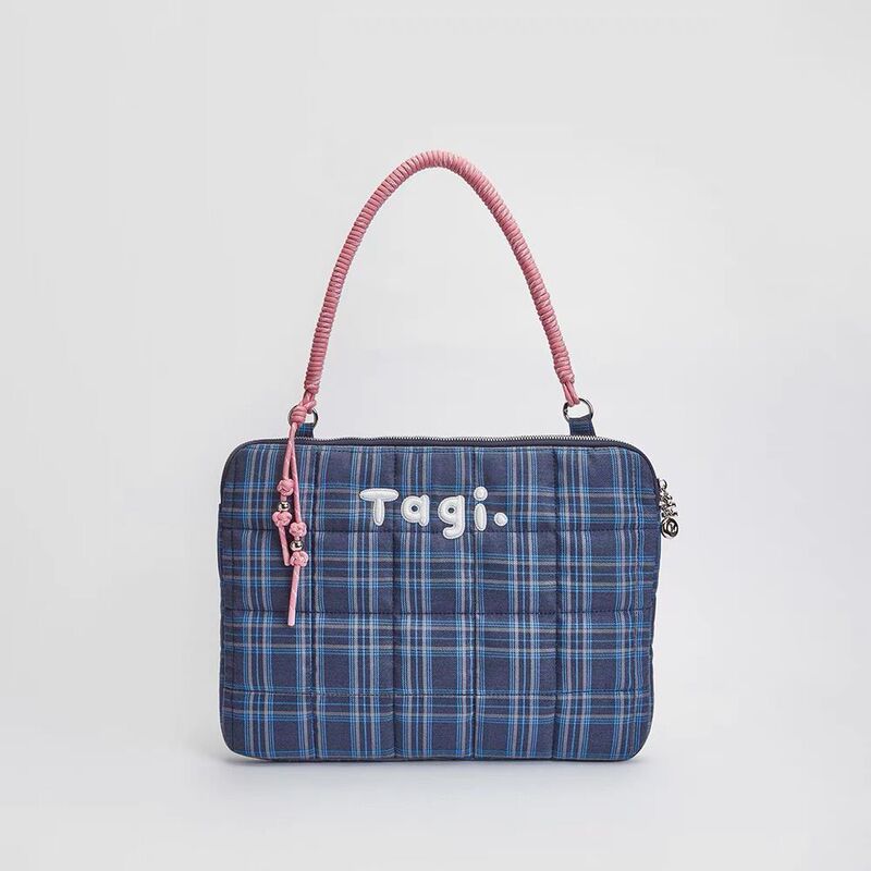 Hand-Held Shoulder Bag for Women, Woven Small Pillow-Shaped Crossbody Bag with Embroidery and Beading, Shockproof and Anti-Drop Laptop Tote Hand-Held Shoulder Bag for Women, Woven Small Pillow-Shaped Crossbody Bag with Embroidery and Beading, Shockproof and Anti-Drop Laptop Tote