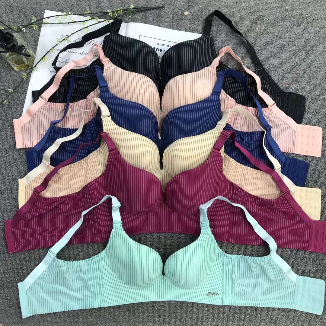 Nuevo Sudeste Asiático brillante ropa interior sin costuras medio grueso de alta calidad se reunieron multi-color multi-tamaño sujetador inalámbrico al por mayor