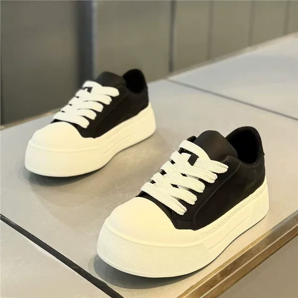 Thick-Soled Leather Skate Shoes for Men, Lightweight Trendy Versatile White Sneakers, 2026 Spring and Autumn New Style, Super Popular Casual Shoes