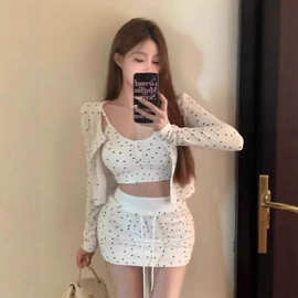 春季穿搭一整套装女长袖开衫上衣吊带背心纯欲辣妹休闲短裤三件套