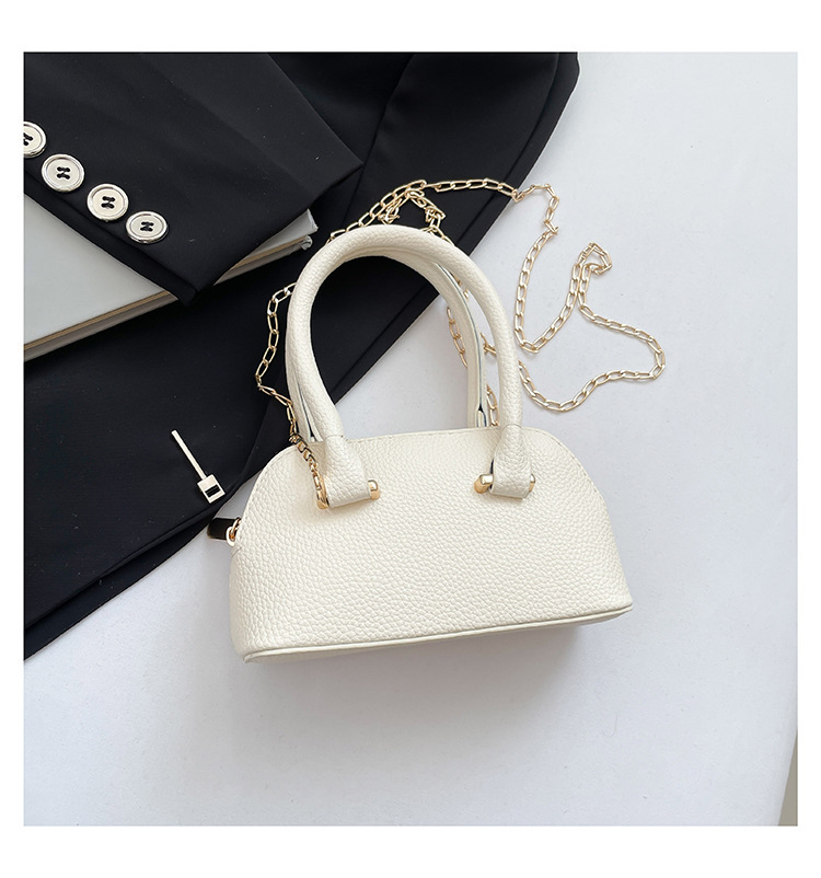 Women's PU Solid Color Elegant Streetwear Oval Zipper Shoulder Bag Handbag display picture 6