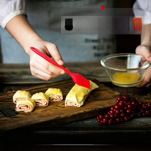 Silicone brush, high-temperature resistant, barbecue oil brush, kitchen pancake brush, barbecue brush does not shed hair, baking silicone seasoning brush