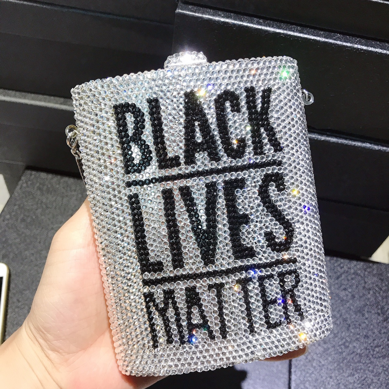 Black Lives Matter letras con diamantes bolsas de cena caja de metal con diamantes llenos bolsas de mano personales bolsas de banquete