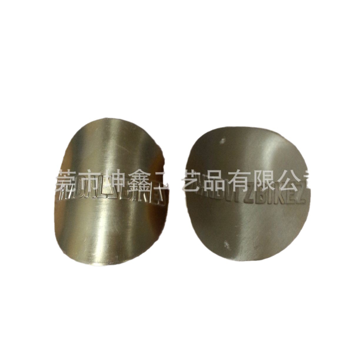 仿古折弯标牌金属，欧美金属弧度标牌，锌合金标牌制作厂