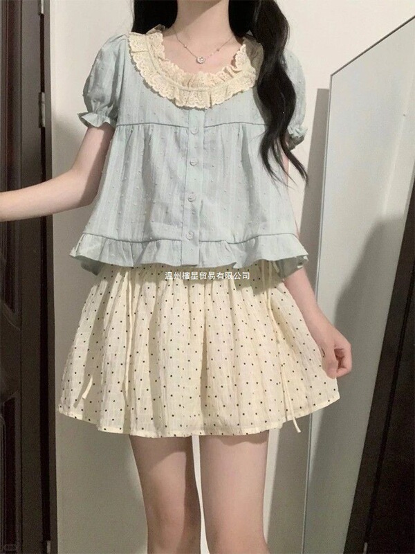 Mint Mambo French-Style Sweet Lace Blouse with Doll Collar, Summer Puff Sleeves, Unique Short-Sleeve Top Mint Mambo French-Style Sweet Lace Blouse with Doll Collar, Summer Puff Sleeves, Unique Short-Sleeve Top