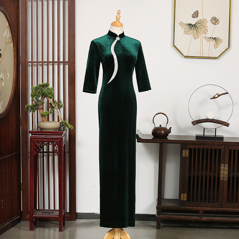 Ink green seven -point sleeve