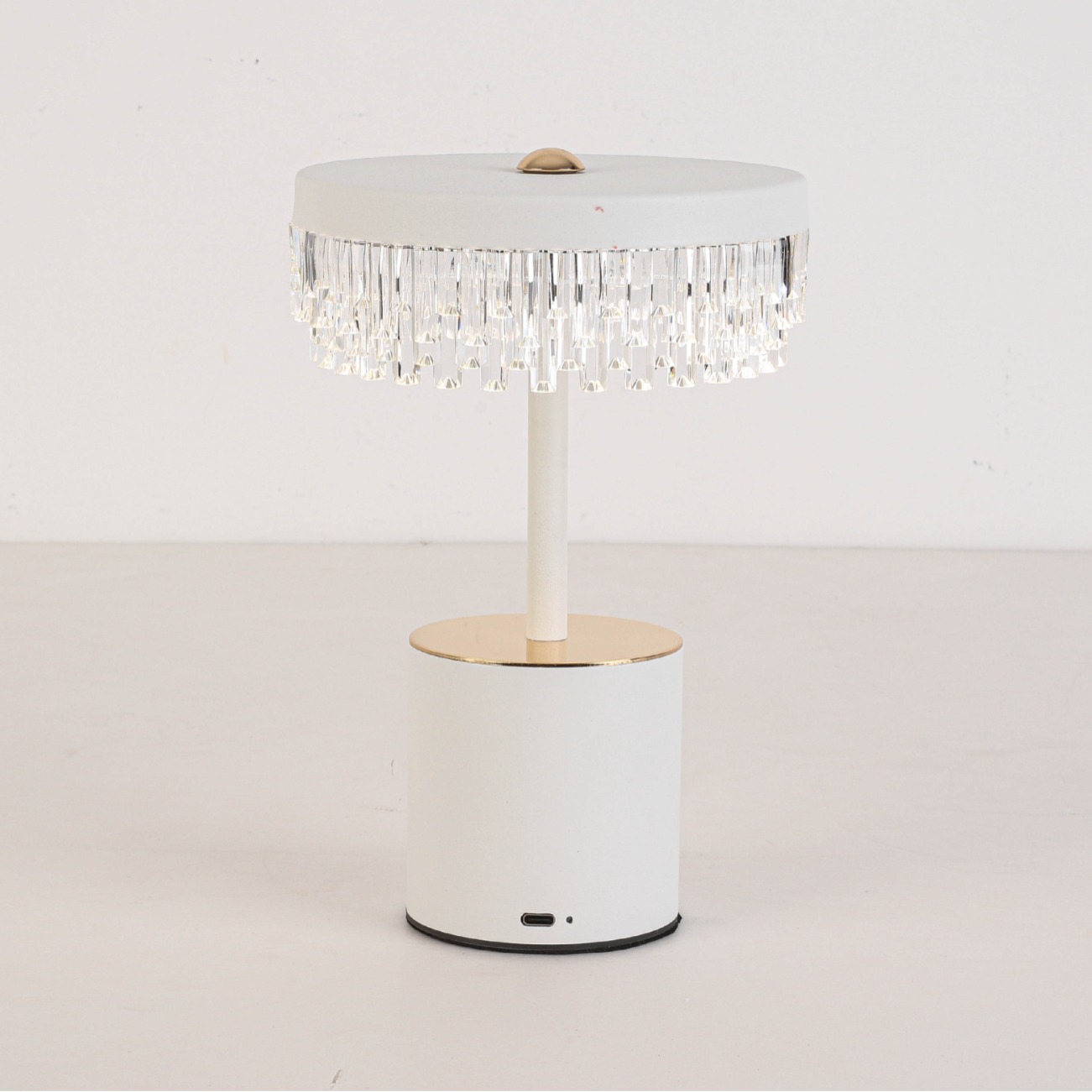 Lámpara de Mesa LED de Ambiente Atenuable, Recargable por USB para Dormitorio