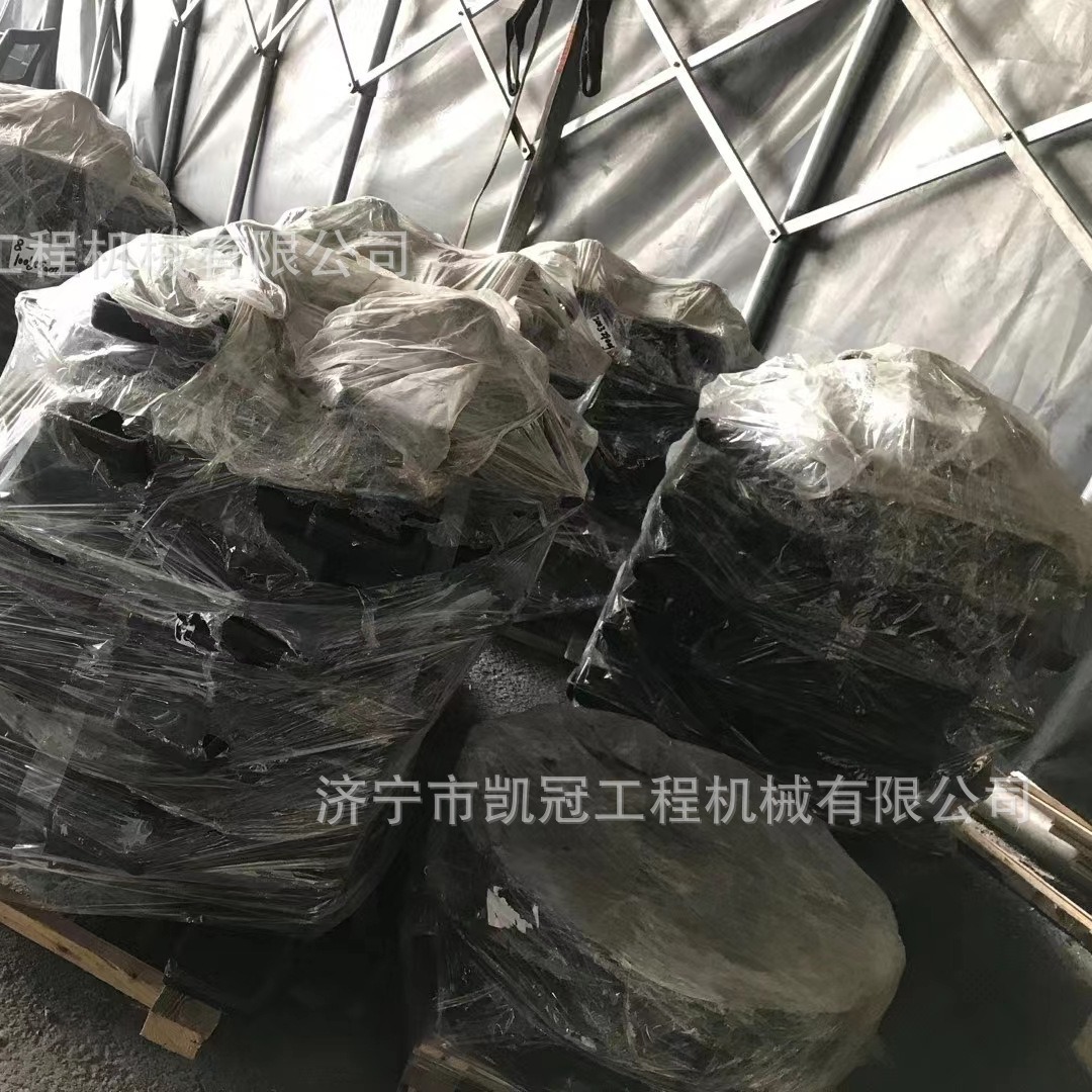 抚挖QUY150A 150C履带吊起重机履带板引导轮驱动齿链条支重轮配件