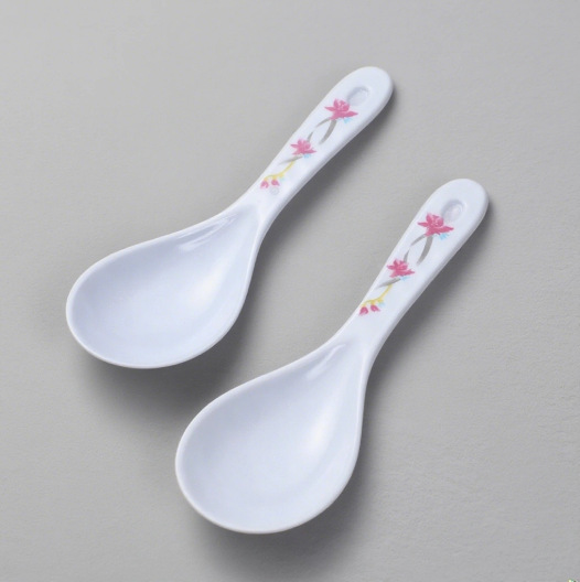 Multifunctional Long-Handled Plastic Soup Ladle, Heat-Insulated and Anti-Scalding, Suitable for Kitchen Use, Durable, Resistant to Falls, Easy to Clean
