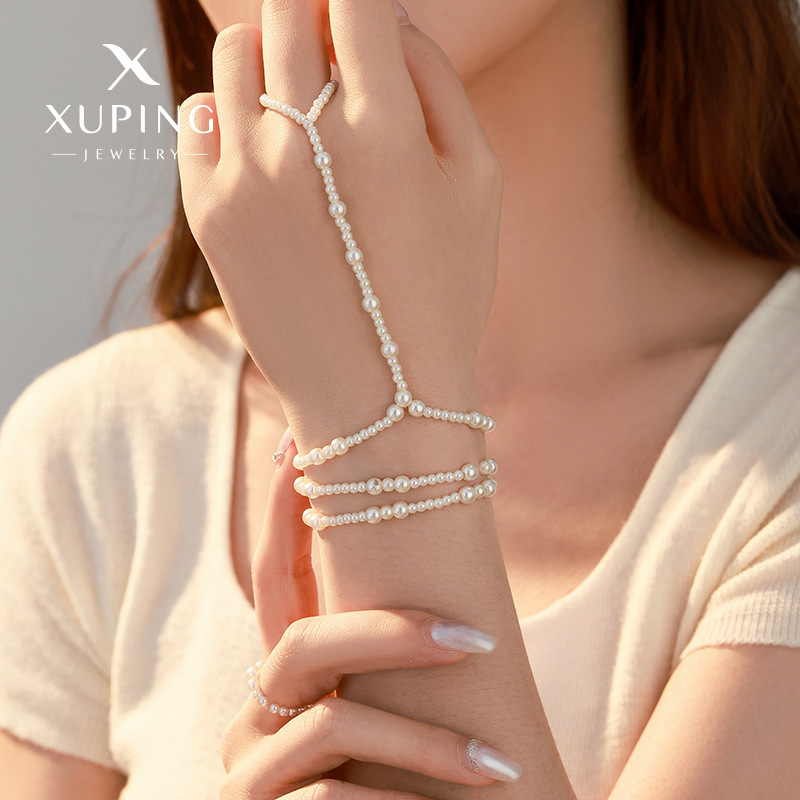 Nuevo conjunto de pulsera y anillo de perlas de imitación de Xuping Jewelry, simple y versátil, con un diseño único.