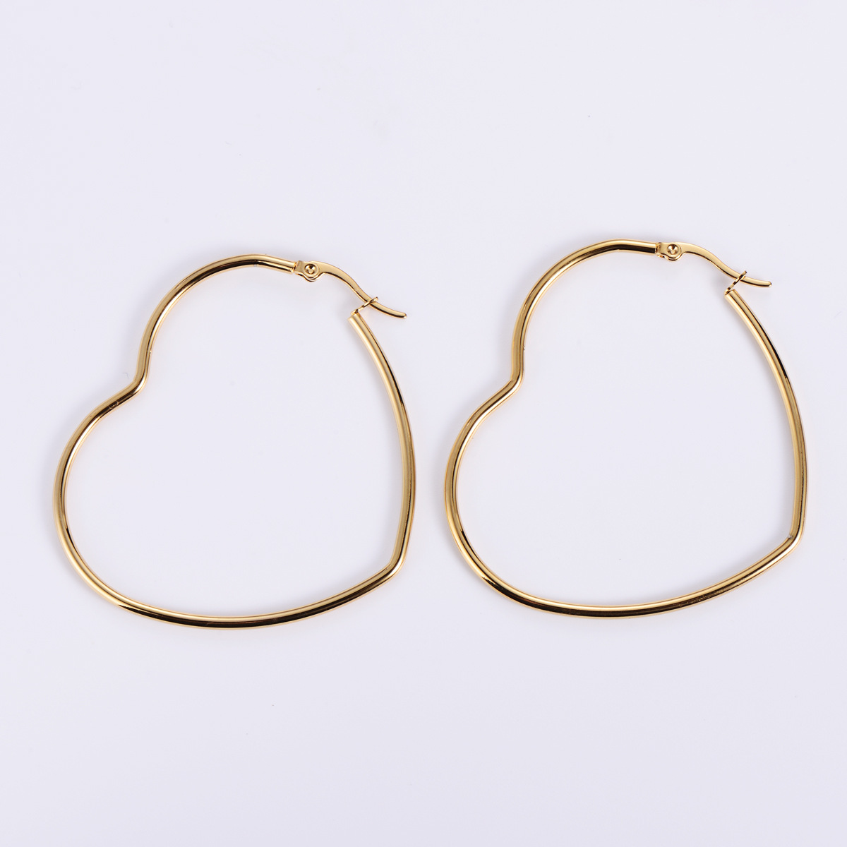 7g Weight Plated Gold Plating Process 304 Stainless Steel Ear Needle Material 1 Pair Fashion Heart Shape Plating Titanium Steel Hoop Earrings