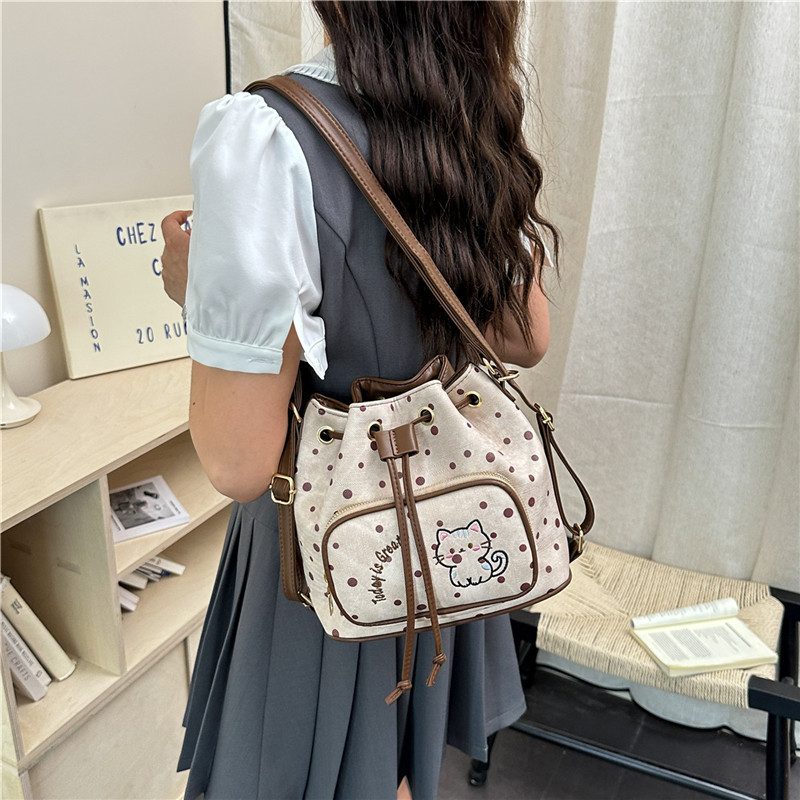 College Style Ladder Point Mochila para mujeres 2026 nueva tendencia de viaje simple bolsa casual universal