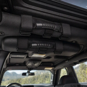 Avtomobil üçün Wrangler ofroudu tutacaq, avtobus damı üçün toxunma tutacaq, avtomobil qoltuqaltı