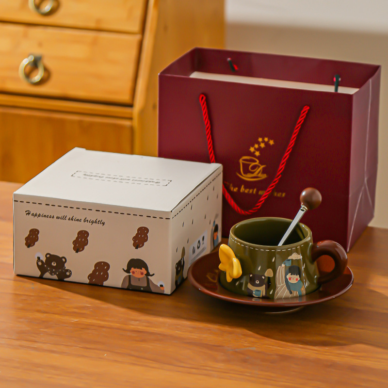 Tazas de café muy bonitas retro relieve mariposa taza de latte taza de café conjunto de platos para las chicas regalos